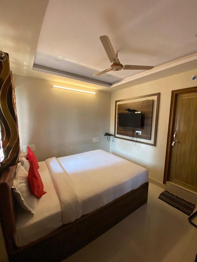 Hotel Renuka Visakhapatnam Extérieur photo